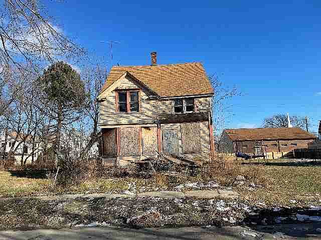 5720 Sheridan