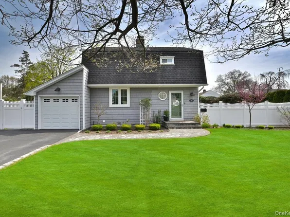 88 Webster Street, Westbury, NY 11590