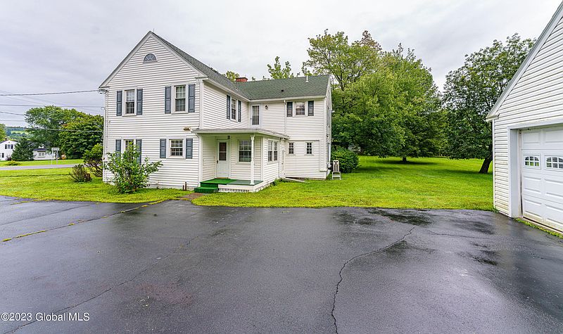 4th image of 608 Brunswick Road