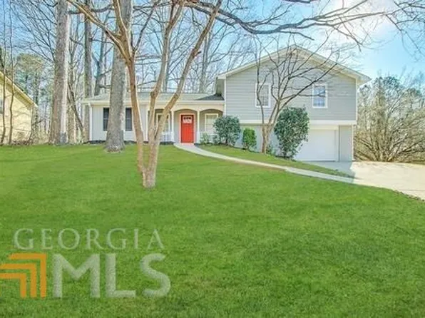 5580 Meadowood Dr, Acworth, GA 30102