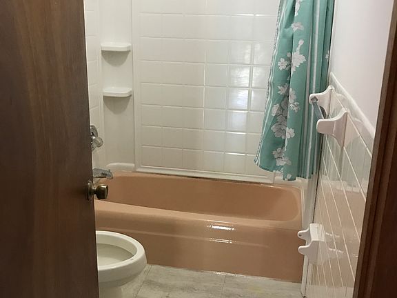 2nd image of 10505 Chapman Hwy APT 3