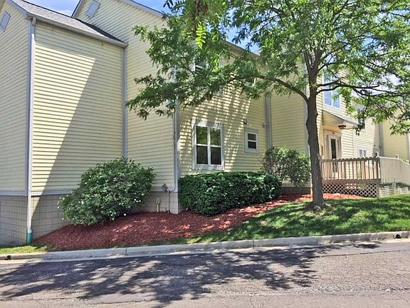 2nd image of 2231 S Huron Pkwy APT 2