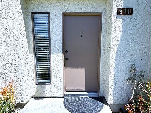 2nd image of 810 Stanley Ave #A