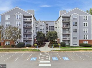 3178 Summit Square Dr #3-A8, Oakton, VA 22124