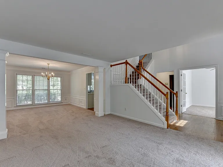 6535 Ganton Dr — Photo 7