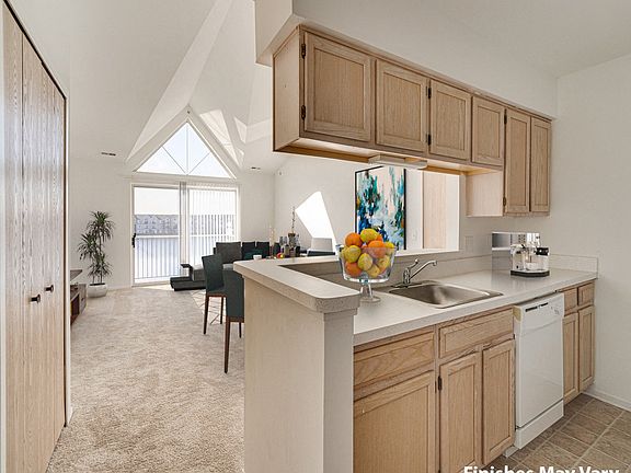 3rd image of 44565 Bayview Ave #40311