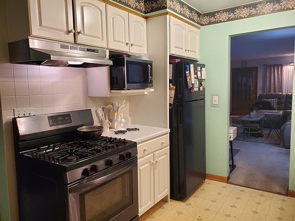 5th image of 2216 Dresden Ave