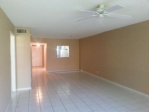 3rd image of 2955 SW 22nd Ave #1020