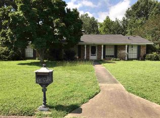 104 Larkspur St, White Oak, TX 75693