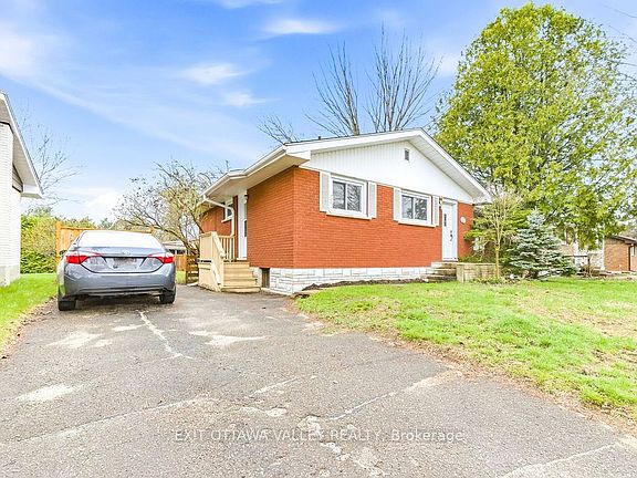 2nd image of 12 Claremount Rd