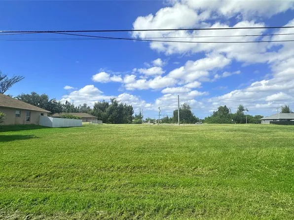 312 SW 15th Pl Lot 33, Cape Coral, FL 33991