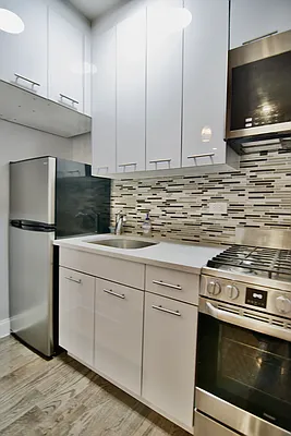 Rented by Bohemia Realty Group | media 6