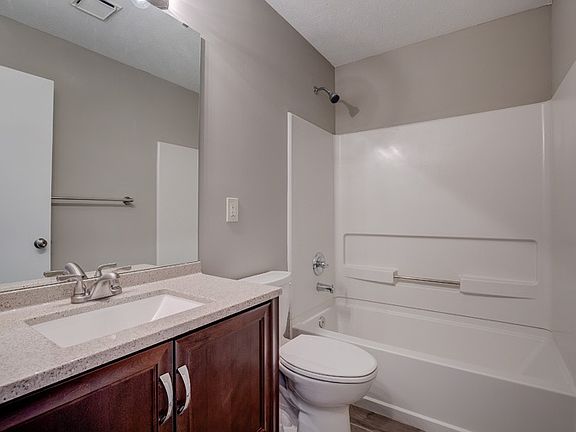 4th image of 4114 Farmwood Ct
