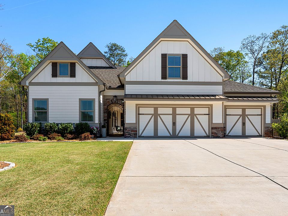 1st image of 722 Magnolia Walk