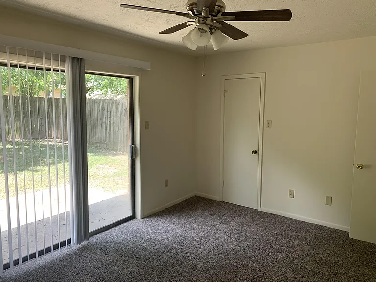 3603 Western St — Photo 9