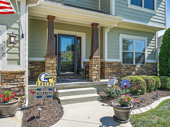 2nd image of 308 Deer Dr
