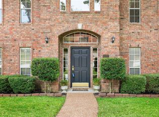 1122 Emily Ln, Carrollton, TX 75010