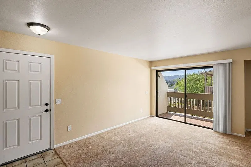 1 bed, 775 sqft, $2,445 — Photo 4