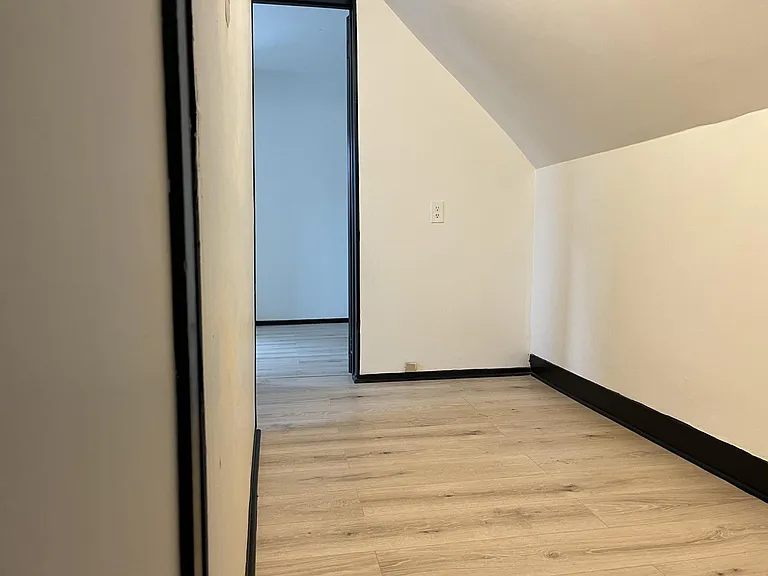 161 Greenleaf Ave — Photo 10