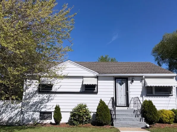 103 Cary Ave, Revere, MA 02151