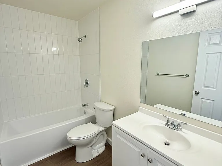 4950-4956 Basswood Dr — Photo 21