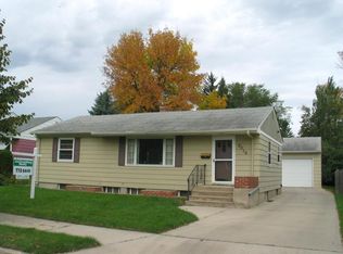 2510 9th Ave N, Grand Forks, ND 58203