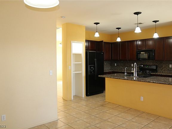 3rd image of 116 Rolling Cove Ave