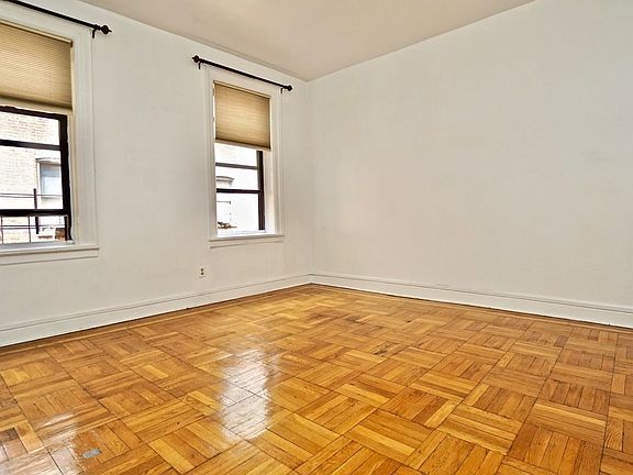 2nd image of 735 W 183rd St APT 4C