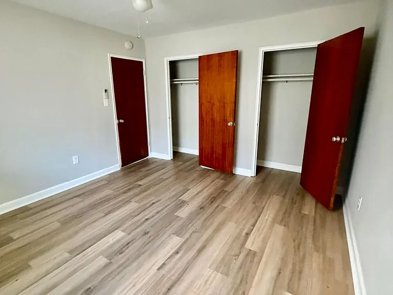 335 Talbott Ave — Photo 2