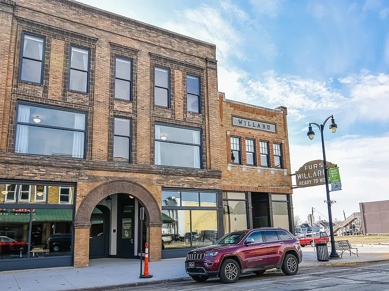 32 W Main St #201 — Photo 25