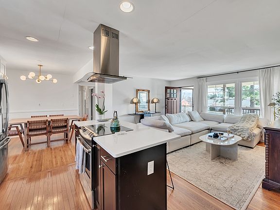5th image of 2405 Conrad Dr