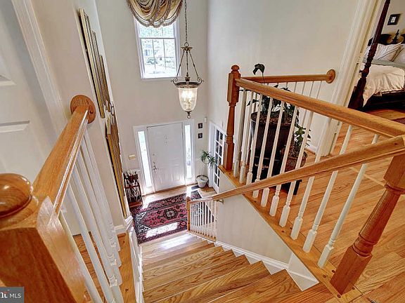4th image of 206 Whitney Pl NE