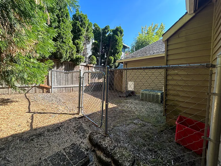 9775 SW 151st Ave — Photo 26