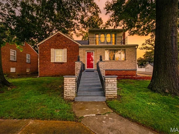 411 Cherry Ln, Warrenton, MO 63383