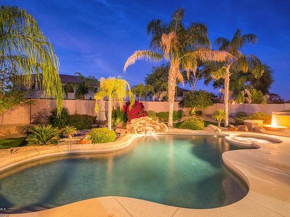 3rd image of 1688 E Canyon Way