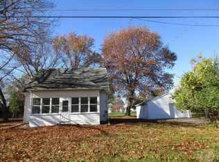 1731 Dehn St, Burlington, IA 52601