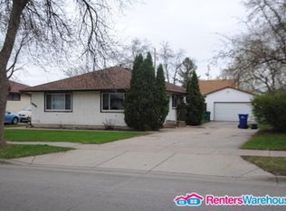 1160 Cumberland St, Saint Paul, MN 55117