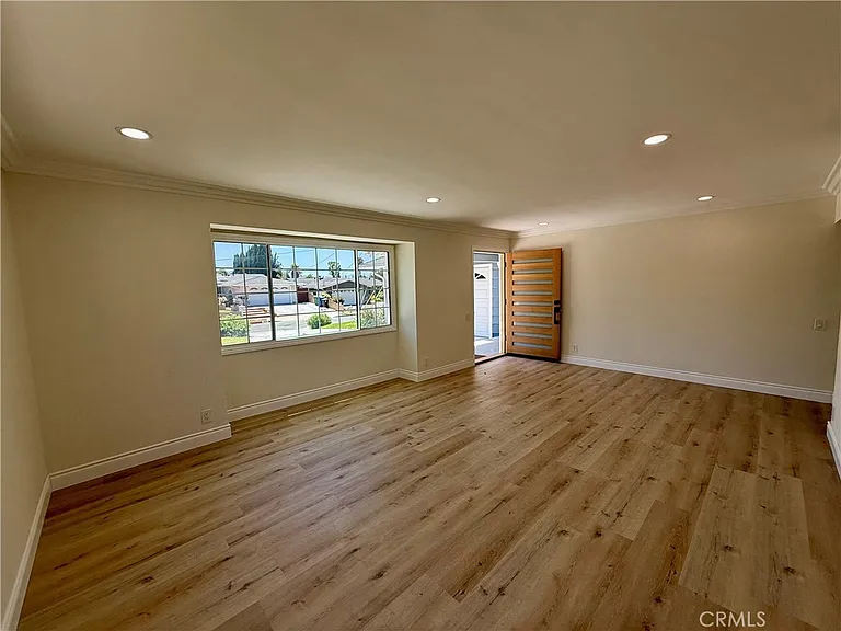 7055 Semrad Rd — Photo 6