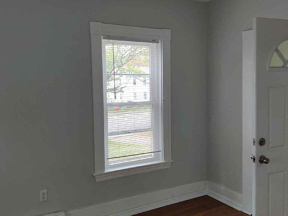3rd image of 4 W Park St #1F