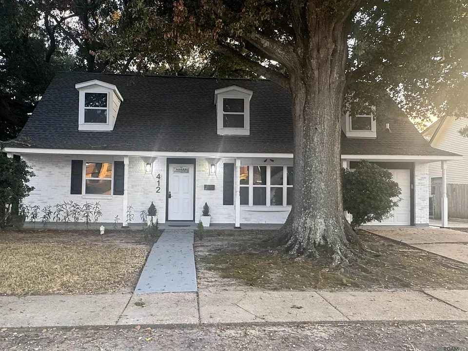 412 Fairway Dr #1
