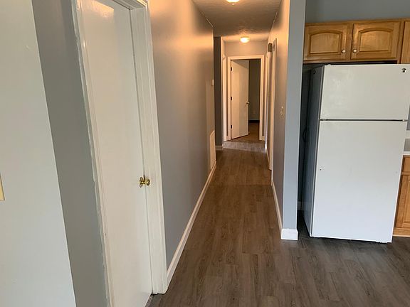 4th image of 848 Nutwood St
