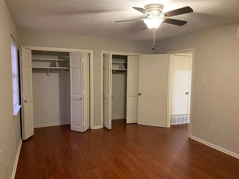 487 Dickinson St — Photo 13