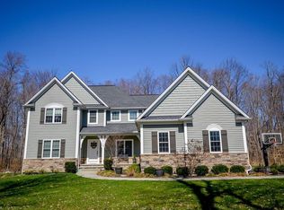16650 Anne Ln, Chagrin Falls, OH 44023
