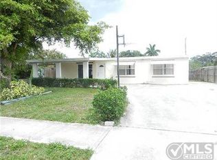 2392 Rue Rd, West Palm Beach, FL 33415