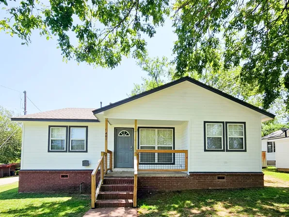 401 S 21st St, Collinsville, OK 74021