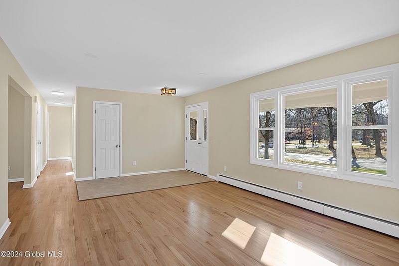 3rd image of 164 Wood Dale Drive