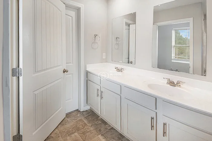 301 Chelsea Park Rd — Photo 18