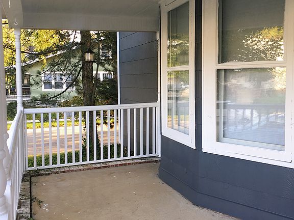 3rd image of 942 S 10th St