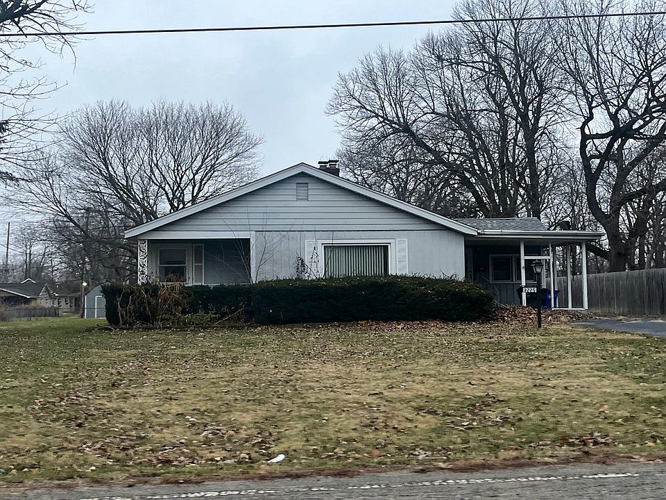 1st image of 3225 N Brett Ave