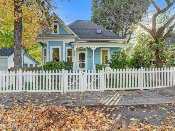 505 Linden Ave, Grass Valley, CA 95945